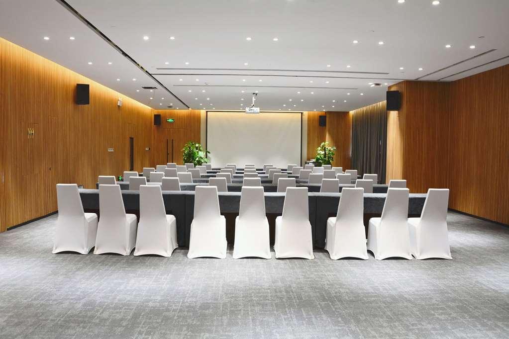 Innside By Melia Trịnh Châu Tiện nghi bức ảnh